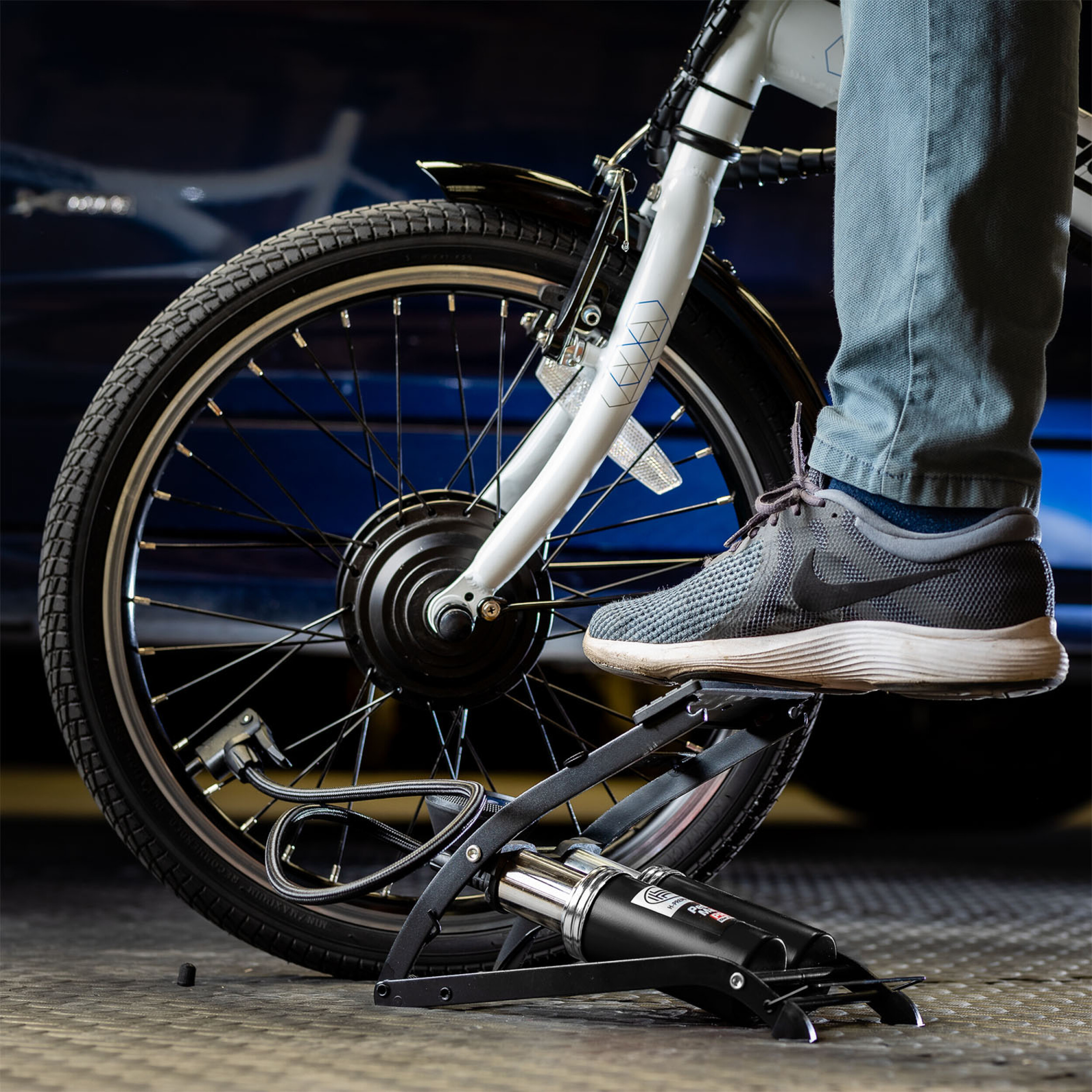 2-Zylinder Fußpumpe Manometer | HEYNER® PedalMax PRO