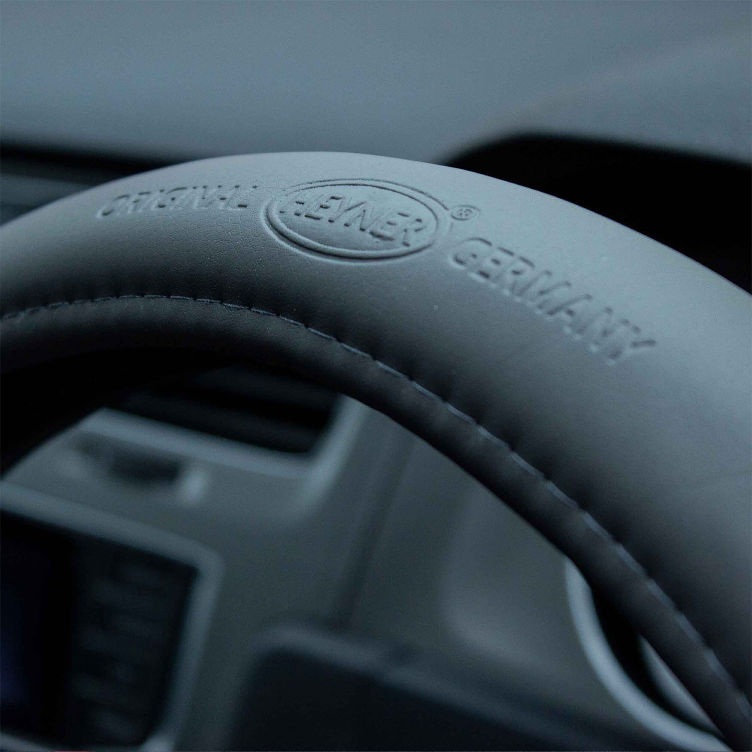 Premium Lenkradhülle | HEYNER® Soft Comfort PRO