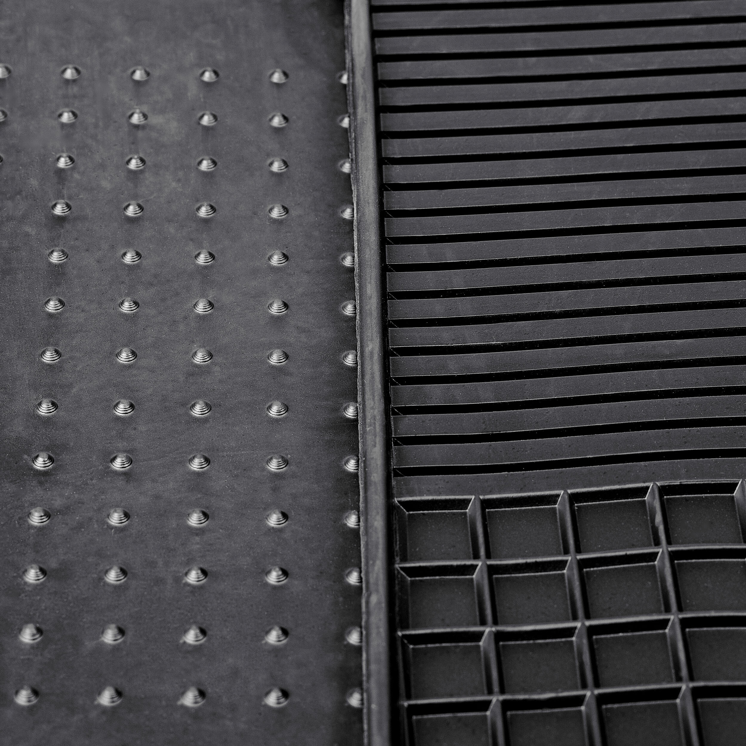 Rubber floor mats can be cut to size | alca® CarProtect Driver