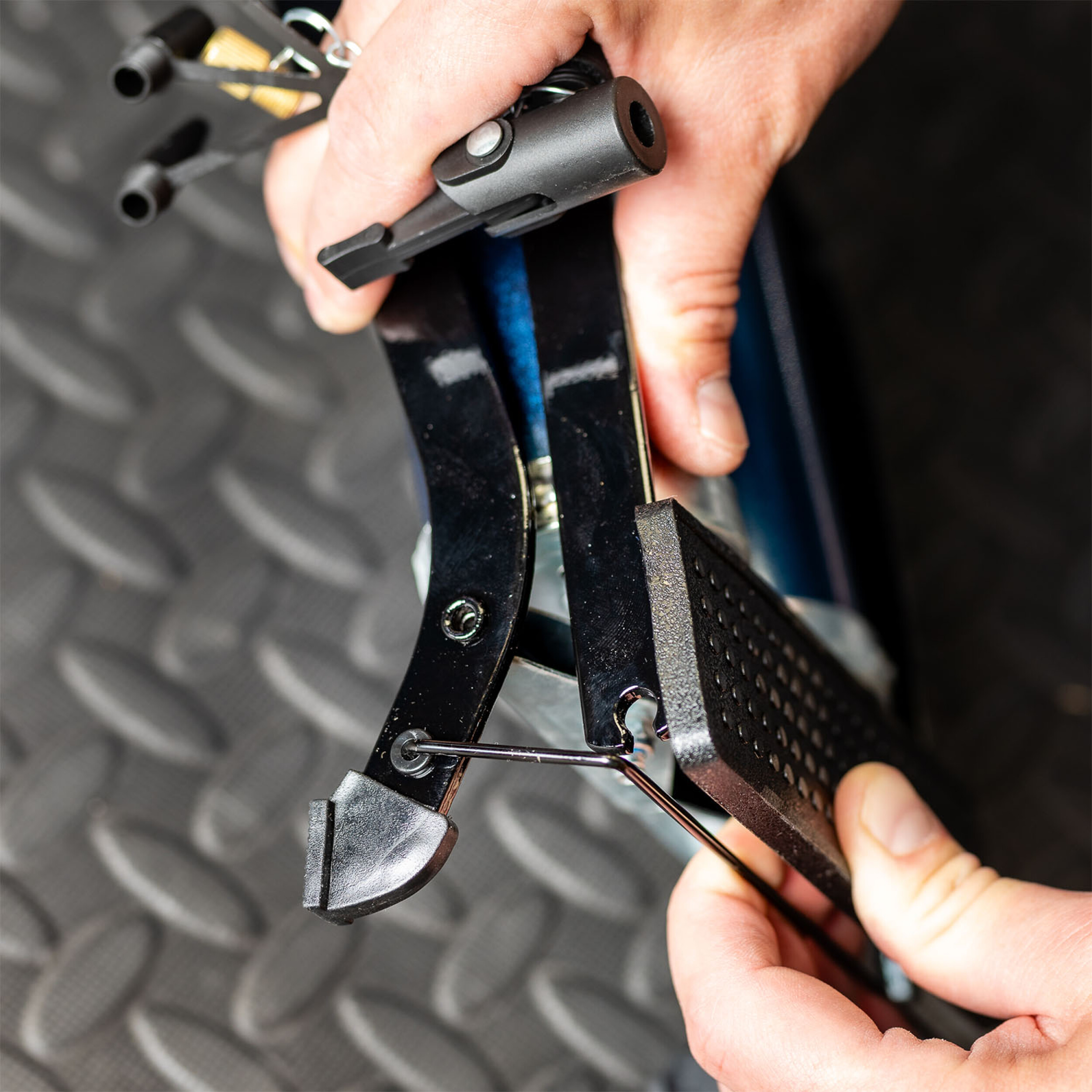 Hochleistungs-Fußpumpe Manometer | alca® AeroPump 2 Cylinder