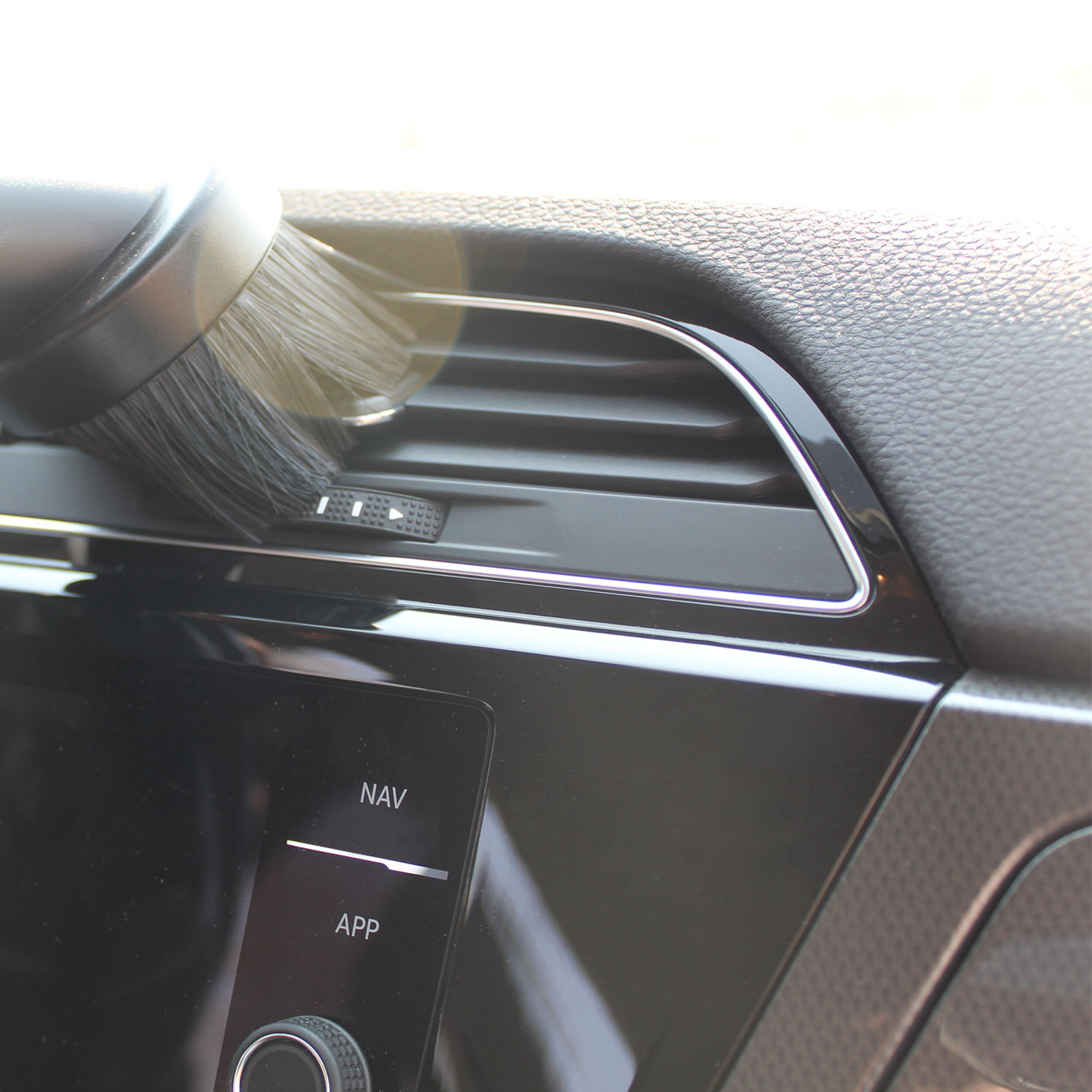 Centrifugal vacuum cleaner 12V 138W | HEYNER® CyclonicPower PRO